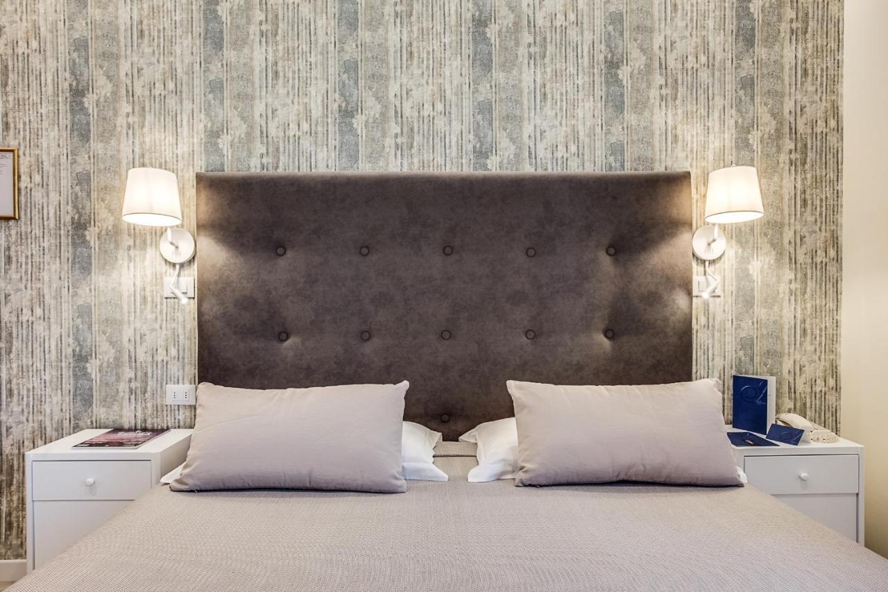 Hotel Internazionale Чезенатико Екстериор снимка